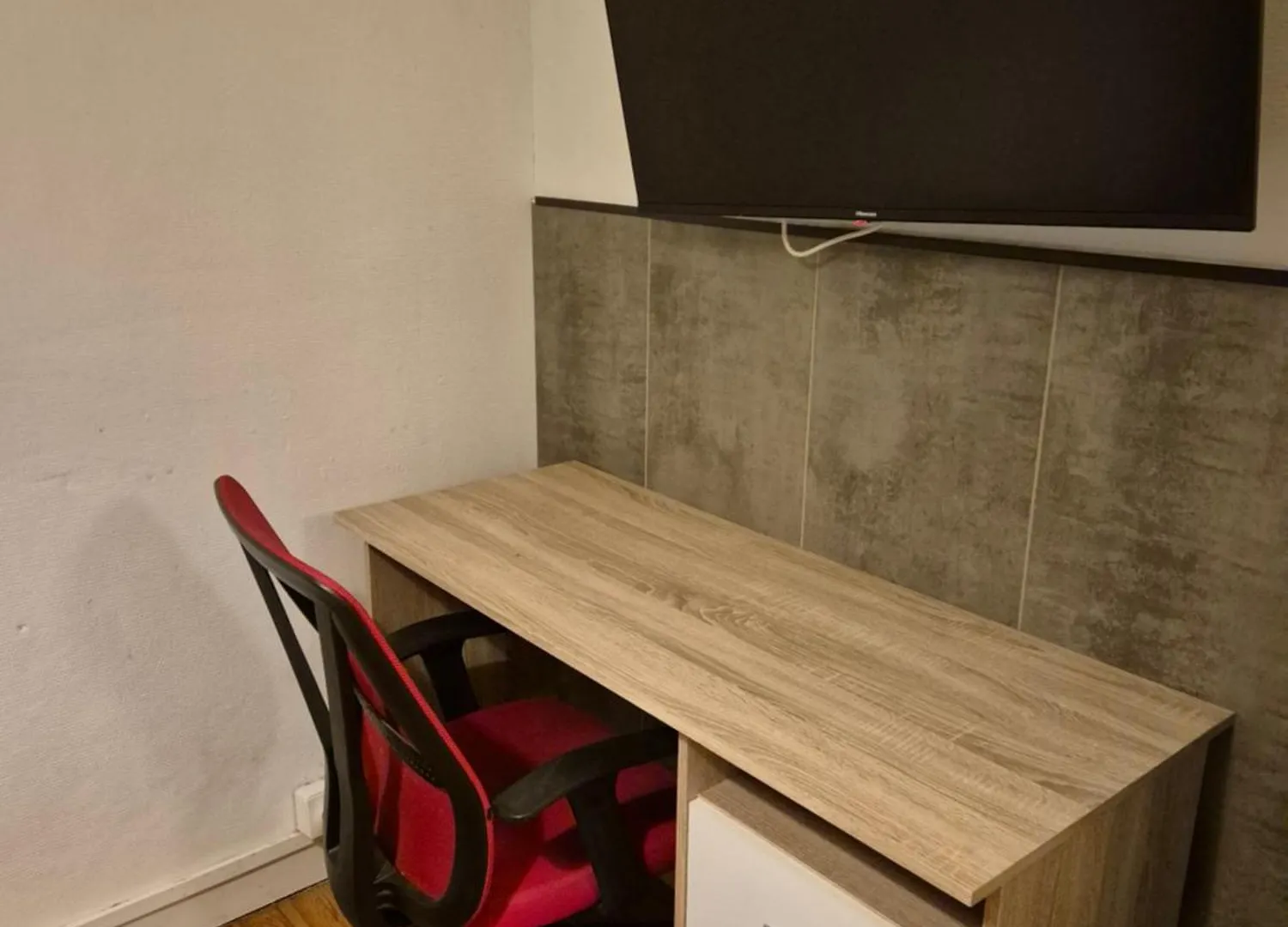 Vakantiehuis Maison De Ville Avec Terrasse Et Tv Dans Les 4 Chambres Brest Frankrijk