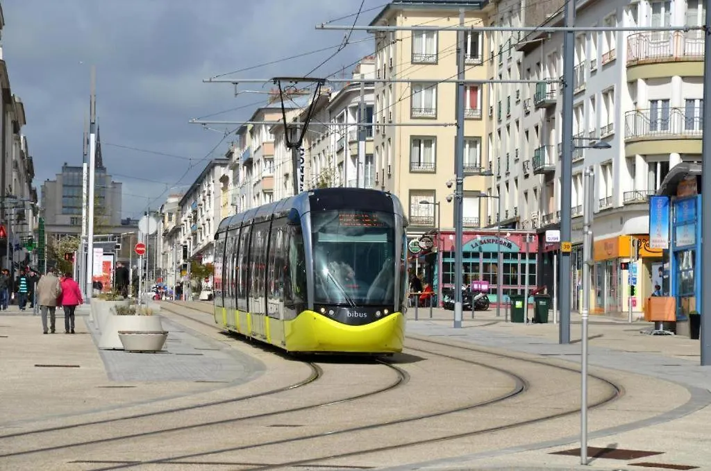 Vakantiehuis Maison De Ville Avec Terrasse Et Tv Dans Les 4 Chambres Brest